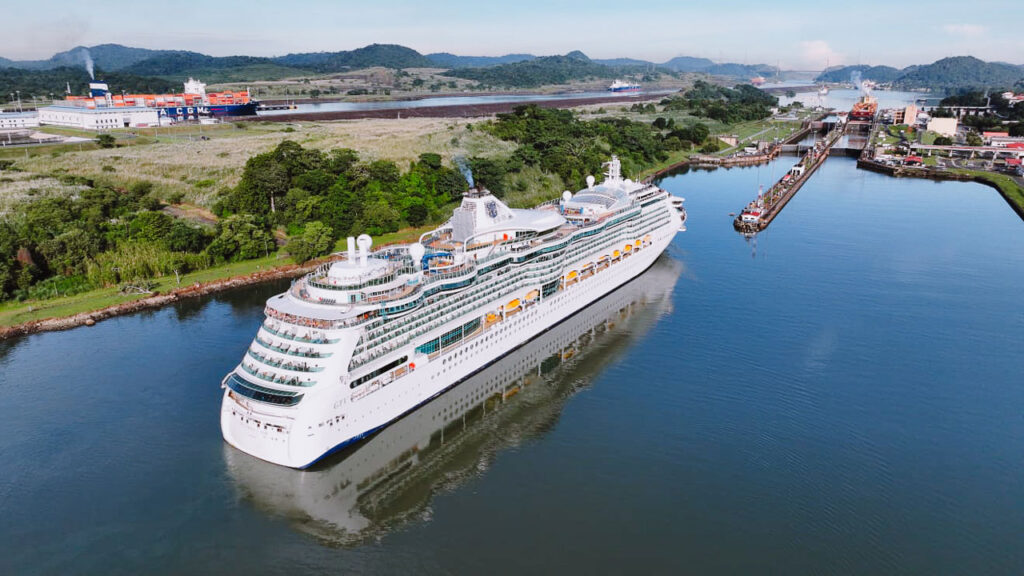 Pasajeros de Cruceros y Locales
