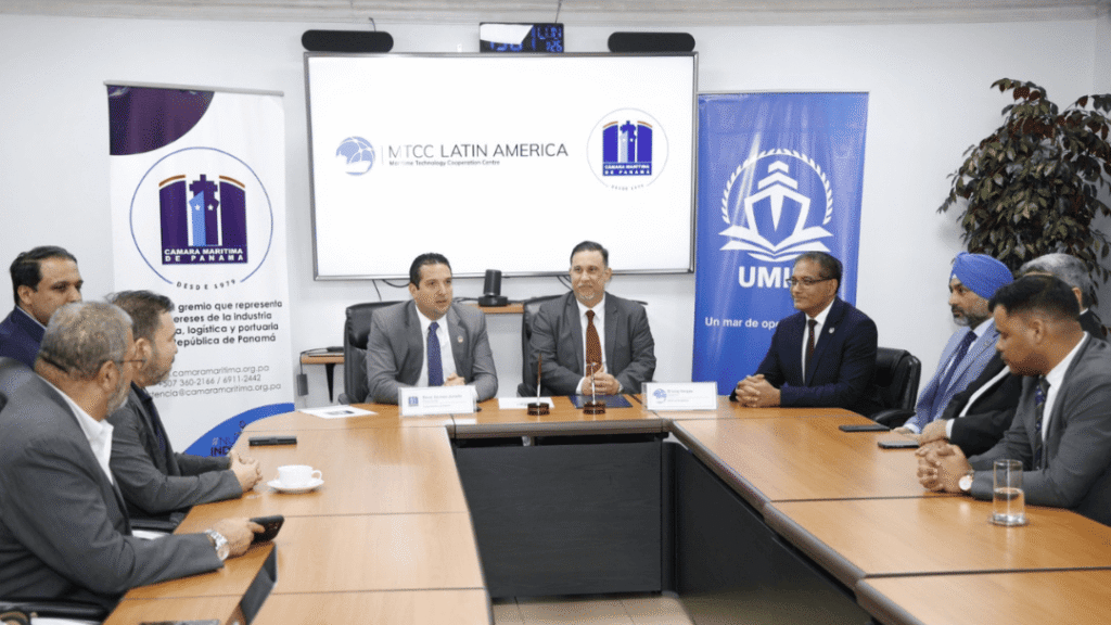 Cámara Marítima de Panamá firma Memorando de Entendimiento con MTCC Latin America