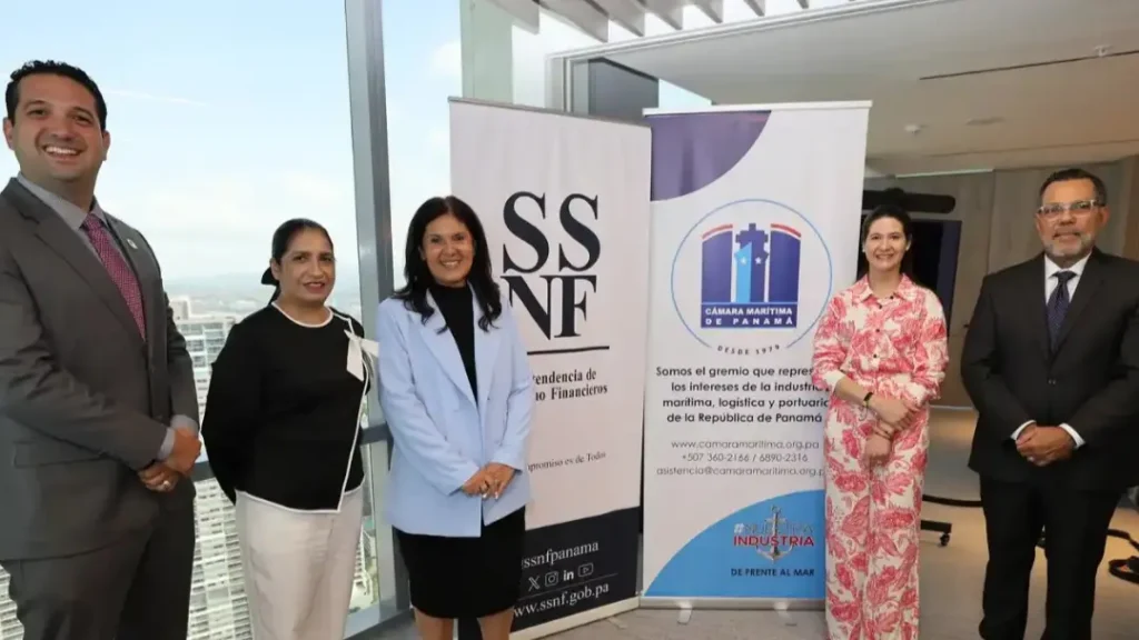 CMP realiza conversatorio sobre Sujetos Regulados No Financieros