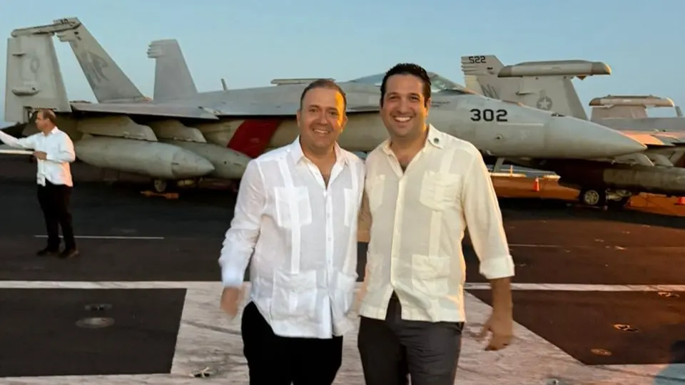 CMP participa en recepción a bordo del USS Nimitz en Panamá