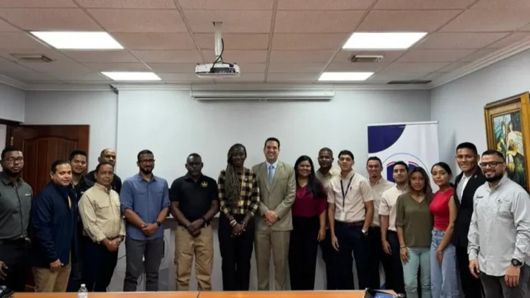 CMP realiza taller sobre sellos de seguridad de contenedores