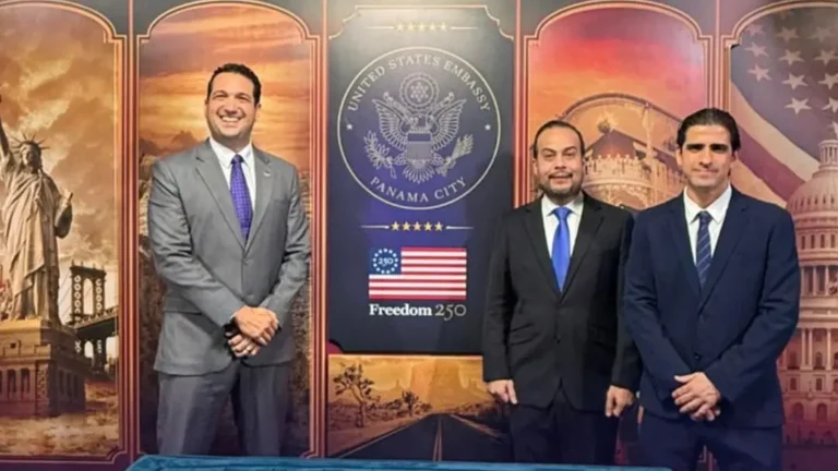 CMP participa en celebración del 250.º aniversario de la Independencia de Estados Unidos