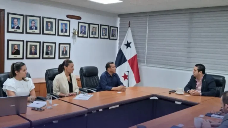 CMP Conecta fortalece vínculos con BWSC Panama y Fundación Fútbol por Corazón