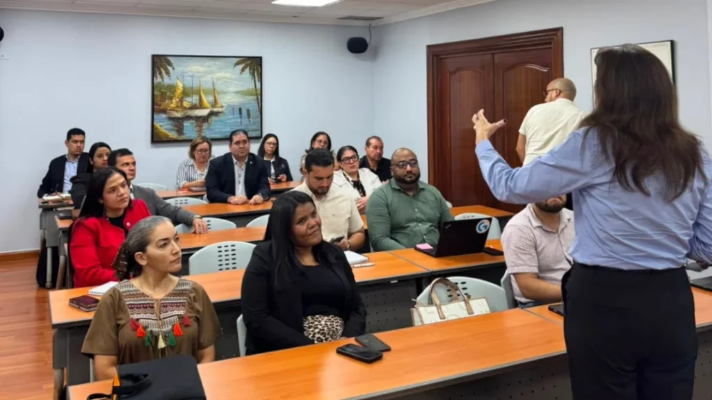 Herramientas sobre liderazgo compartidas en el taller